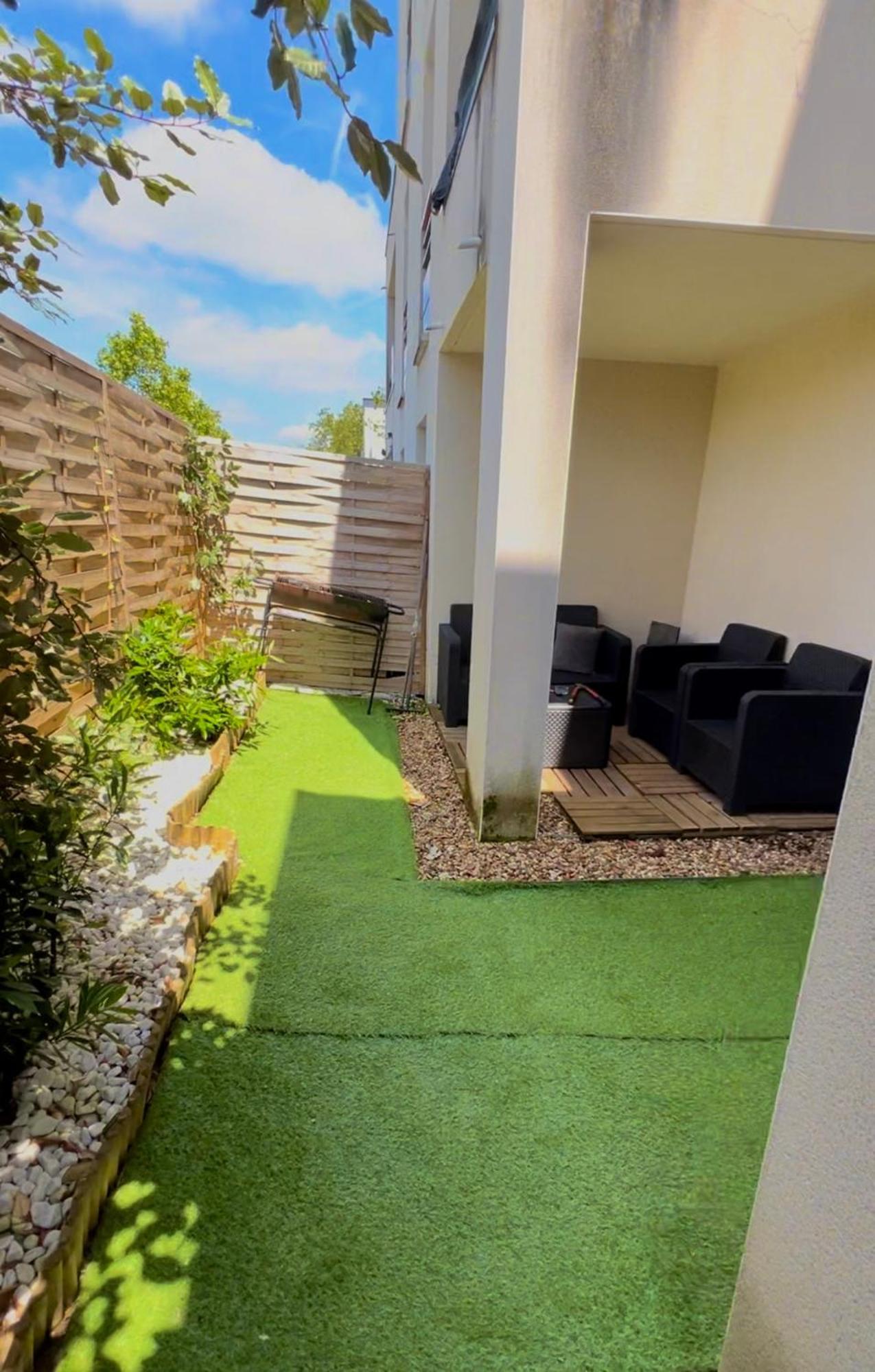 Appartement Rez De Chaussee Avec Parking Prive ออร์เลออง ภายนอก รูปภาพ