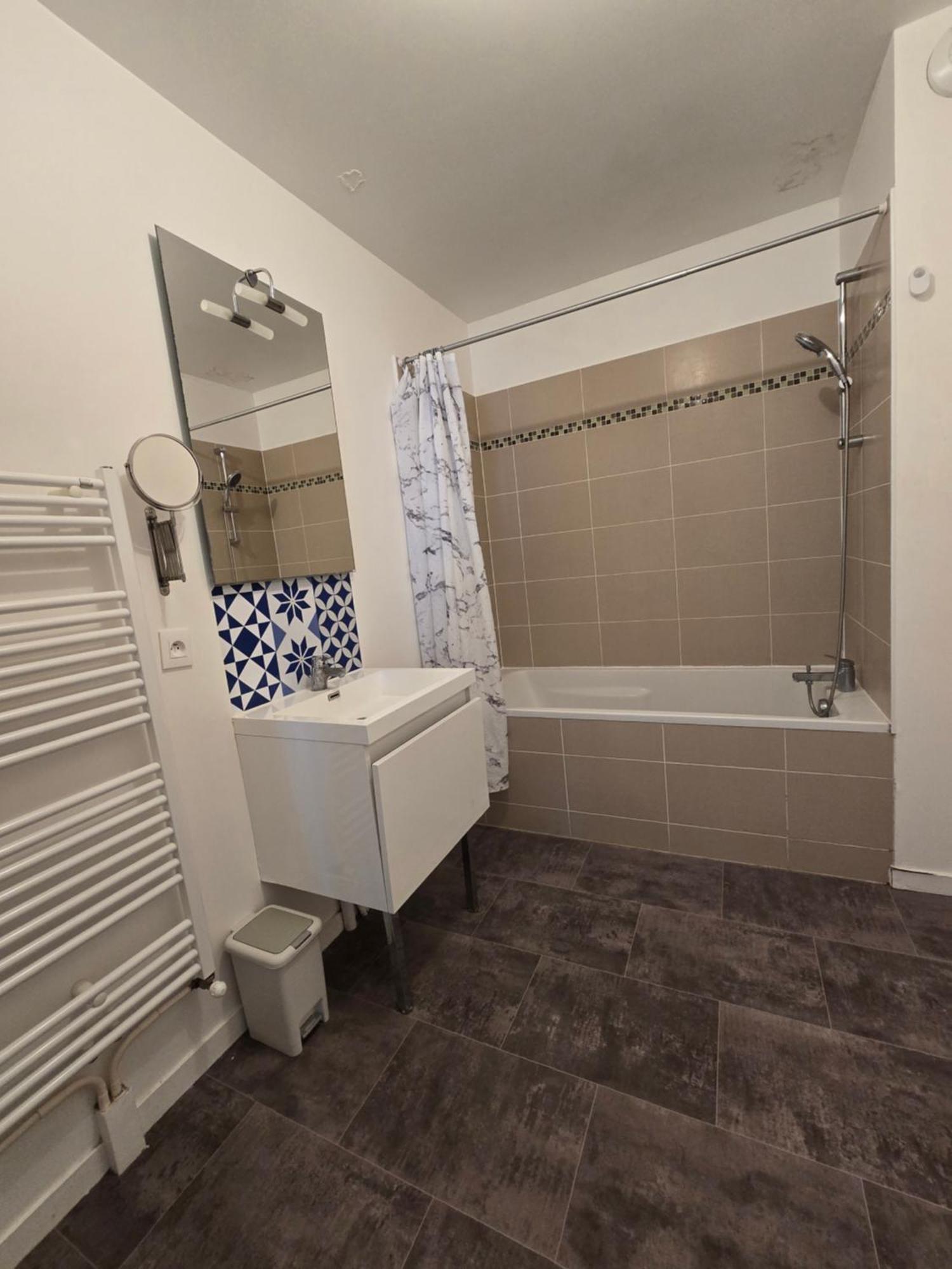 Appartement Rez De Chaussee Avec Parking Prive ออร์เลออง ภายนอก รูปภาพ